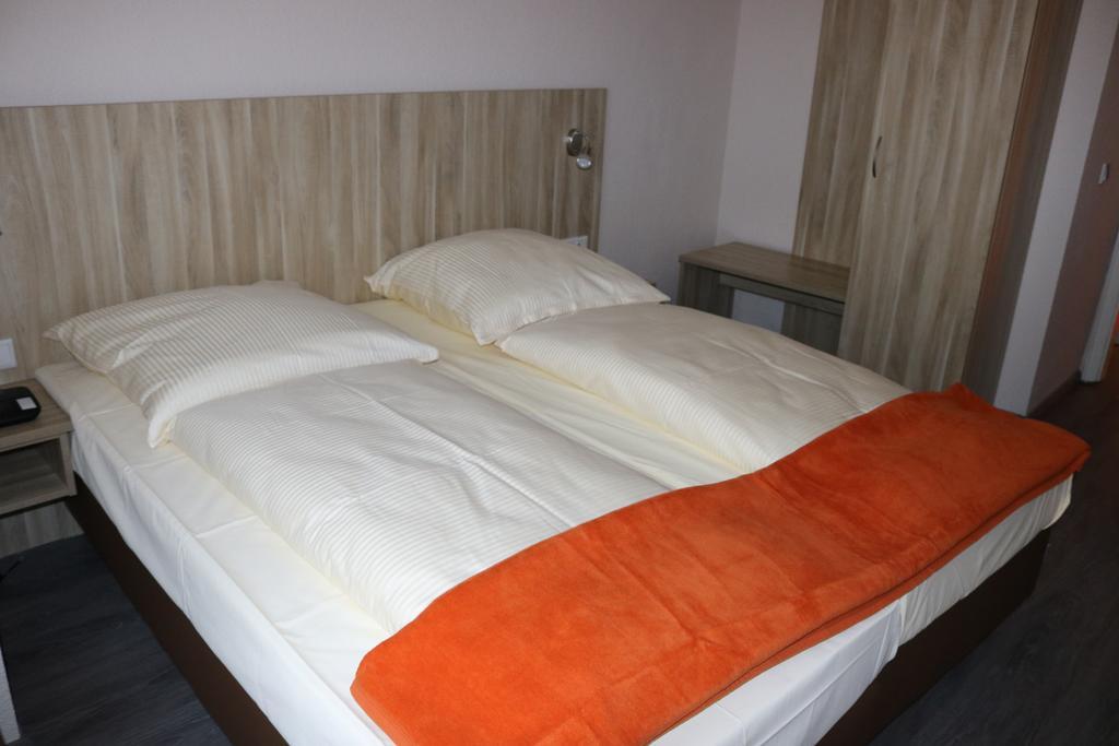 Paris 3*