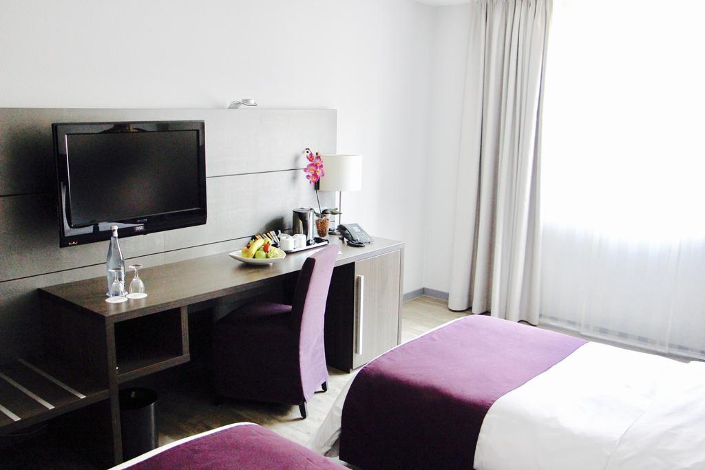Holiday Hafen, An Ihg 4* Dusseldorf