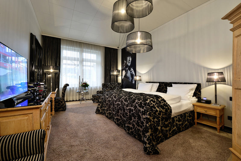 Stage47 Hotel