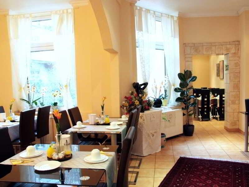 Hotel Ariana 2*