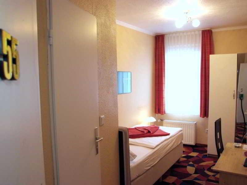 Ariana Hotel 2*