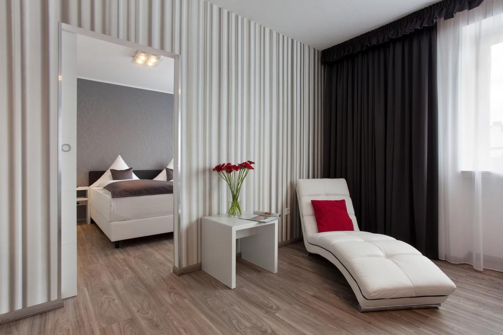 Apartment Boardinghouse *