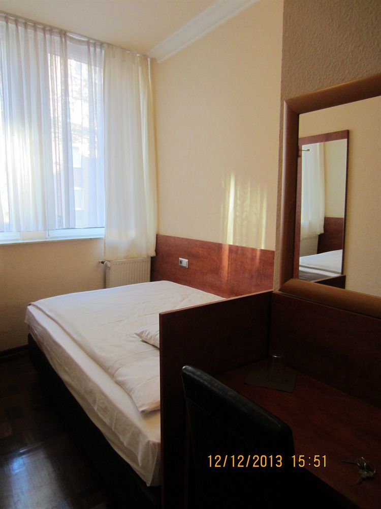 Altstadt Rheinblick Hotel 2*