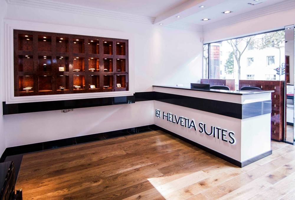 Helvetia 4*