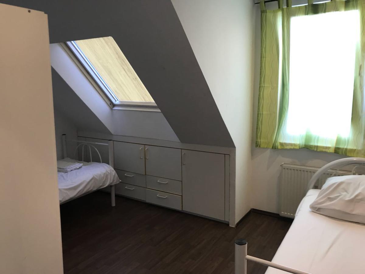 Kampus Penthouse Apartment Dusseldorf