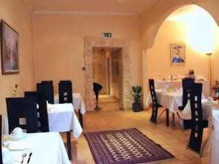 Hotel Ariana 2*
