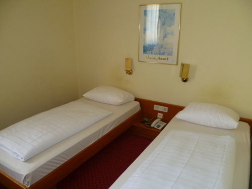 Hotel Mondial 3*