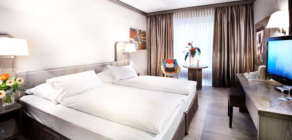 Hotel City By Tulip 4*