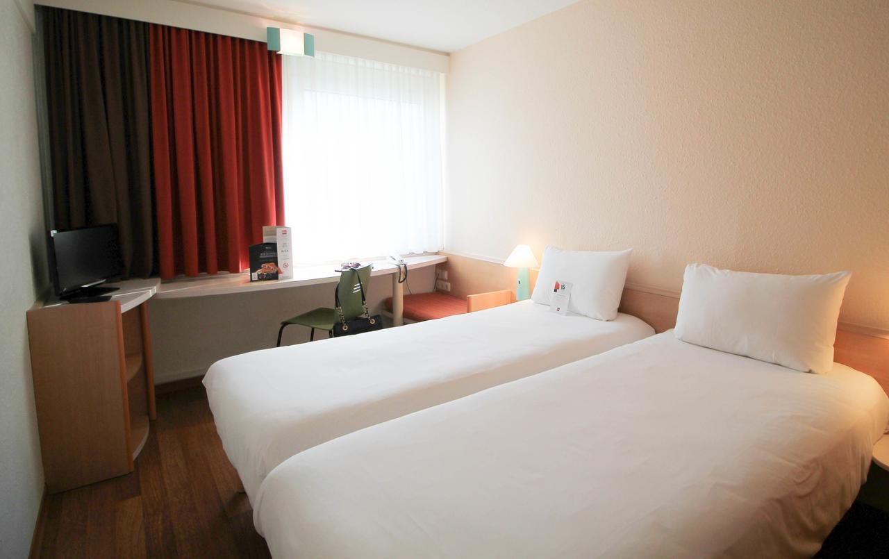 Ibis Hauptbahnhof Dusseldorf