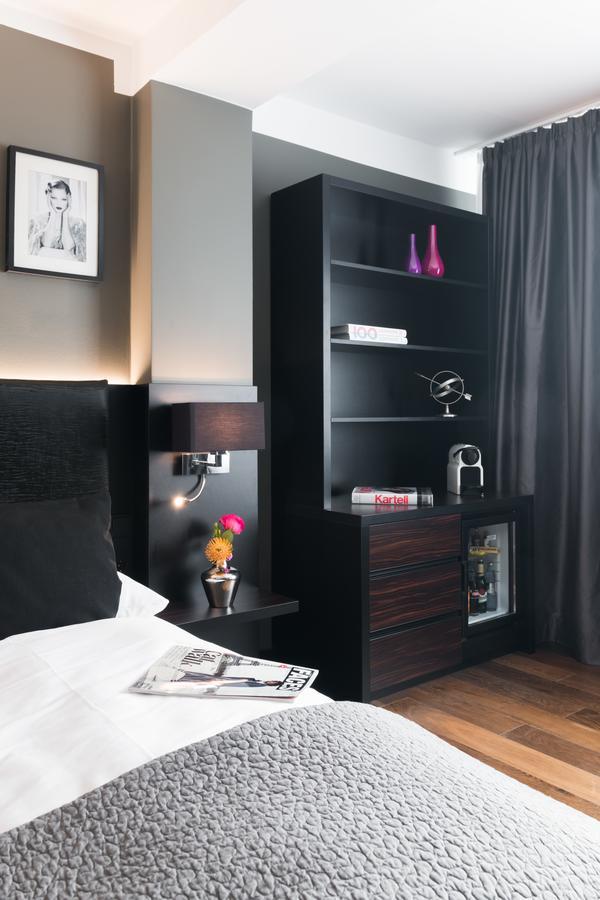 Mitte 3*