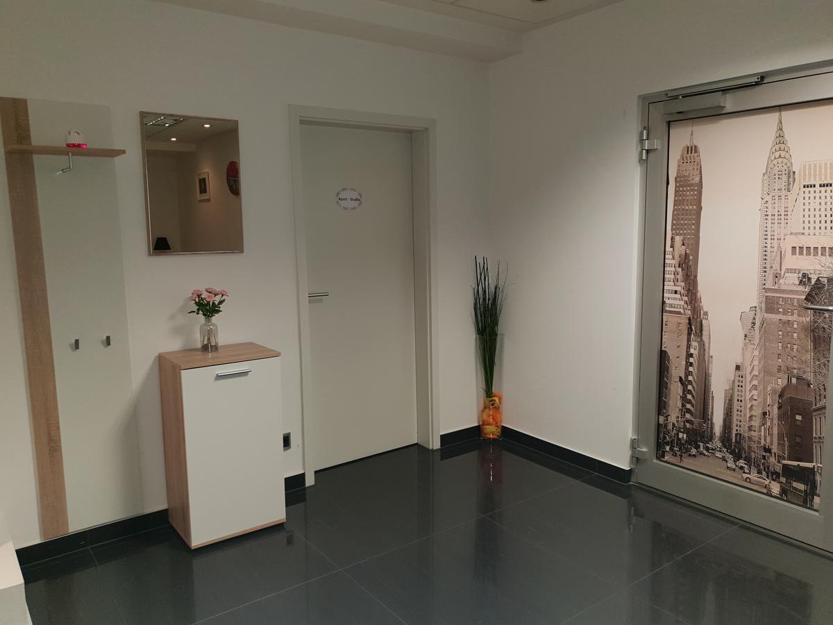 Studio Leopoldstreet Apartment Dusseldorf