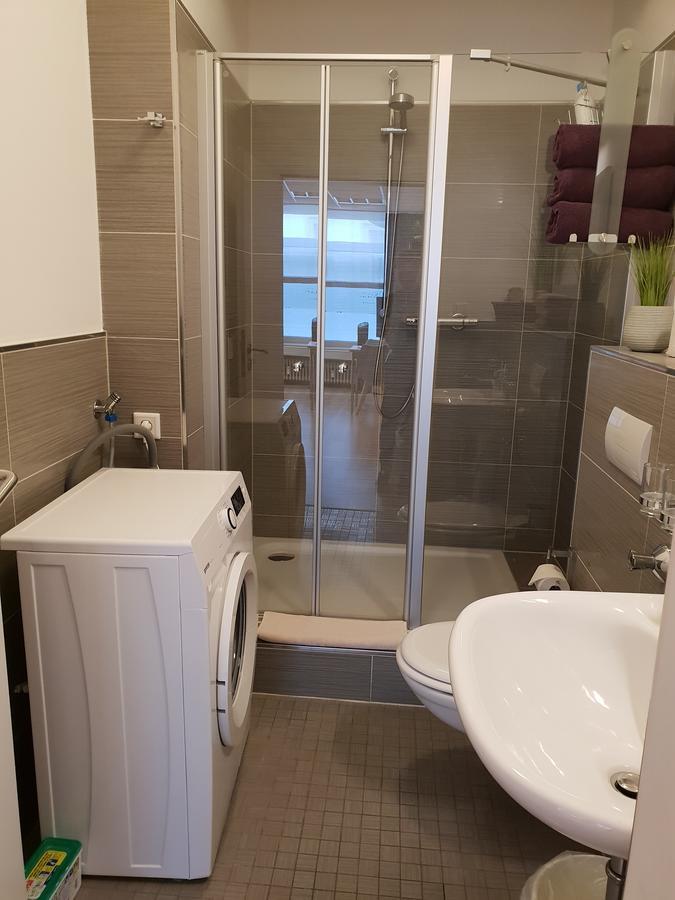 Apartment Studio Leopoldstreet Dusseldorf