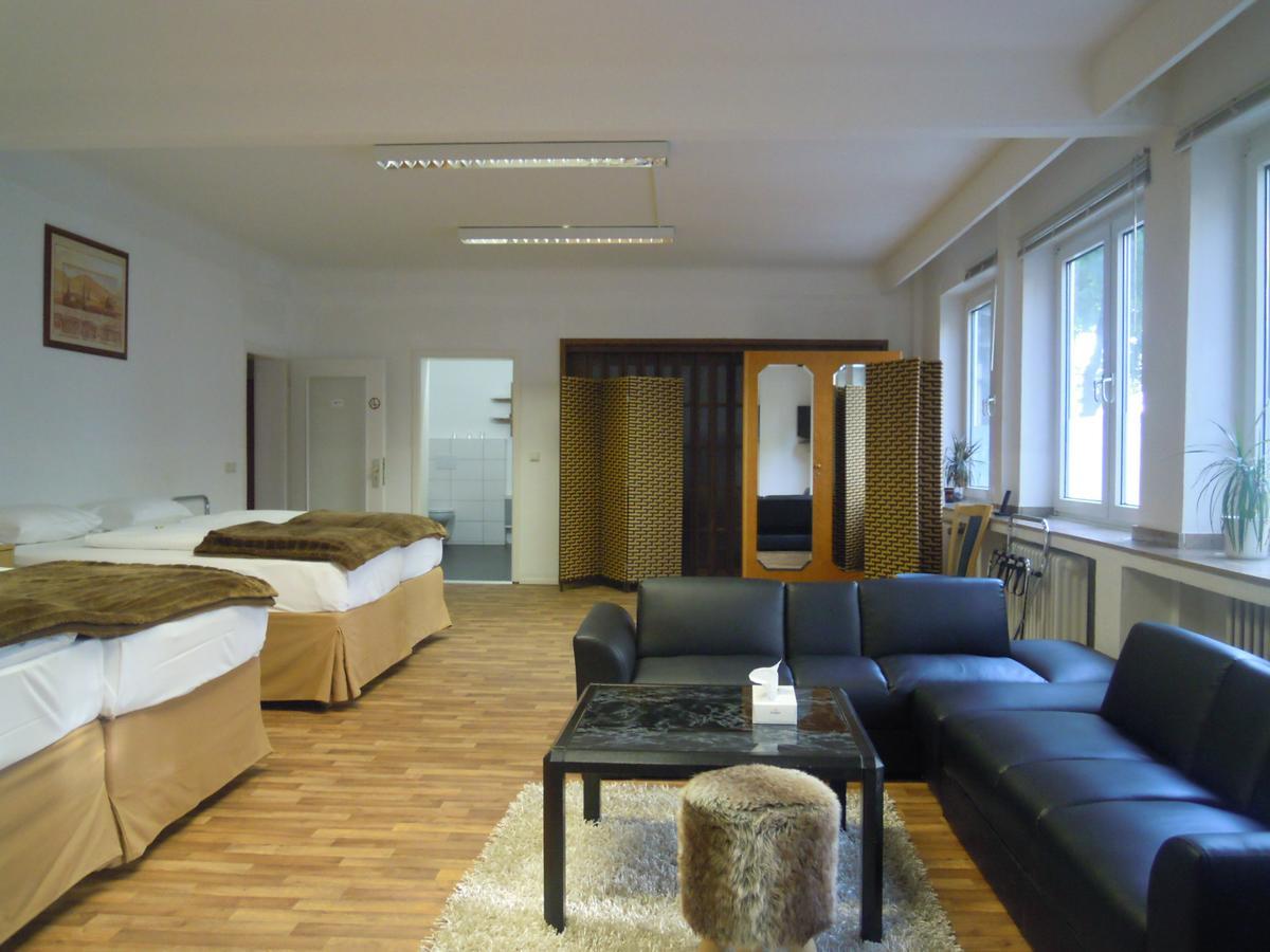 Central 3* Dusseldorf