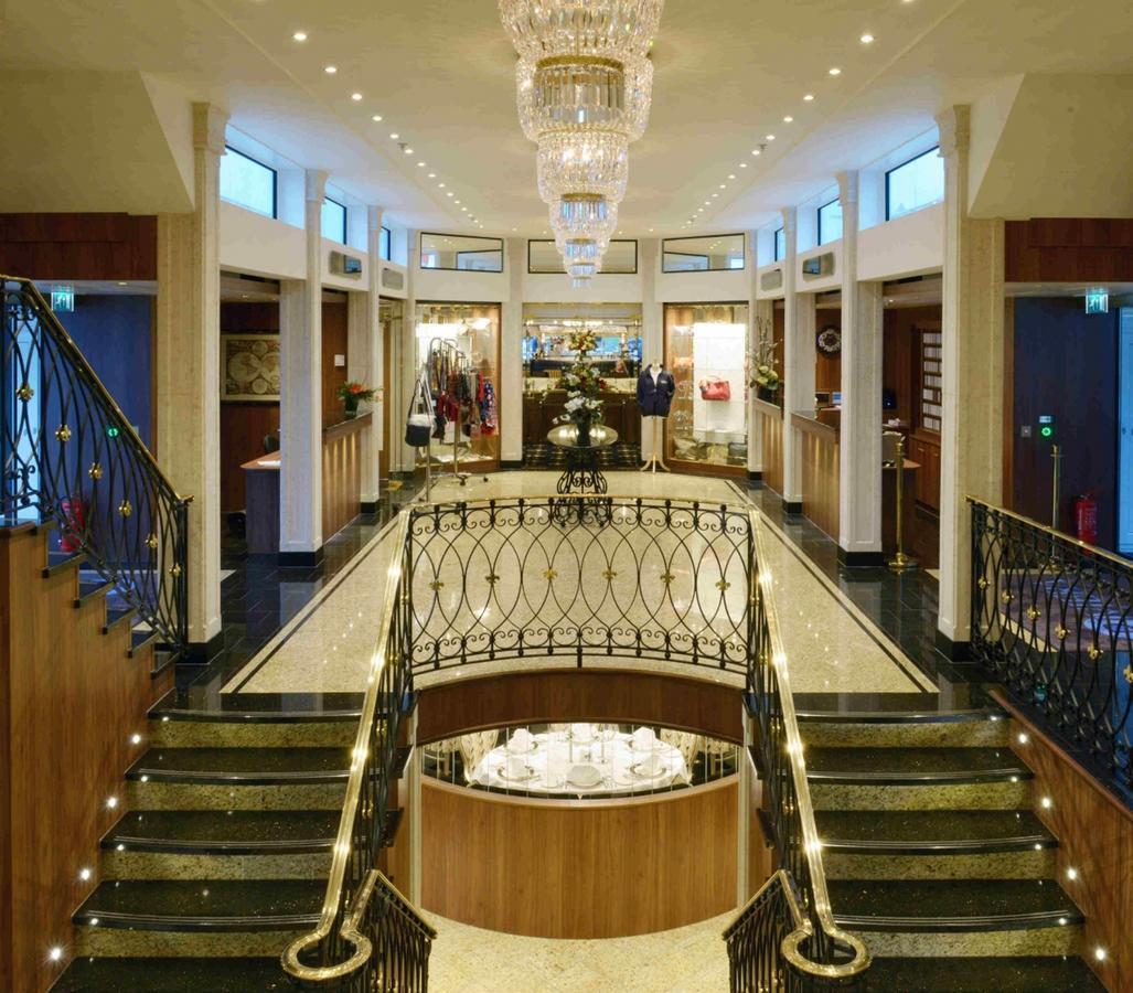 Baxter Hoare Ship 4*