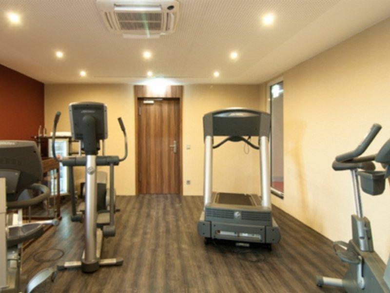 Living Hotel 4*