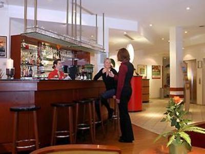 Hotel Ibis Hauptbahnhof 2*