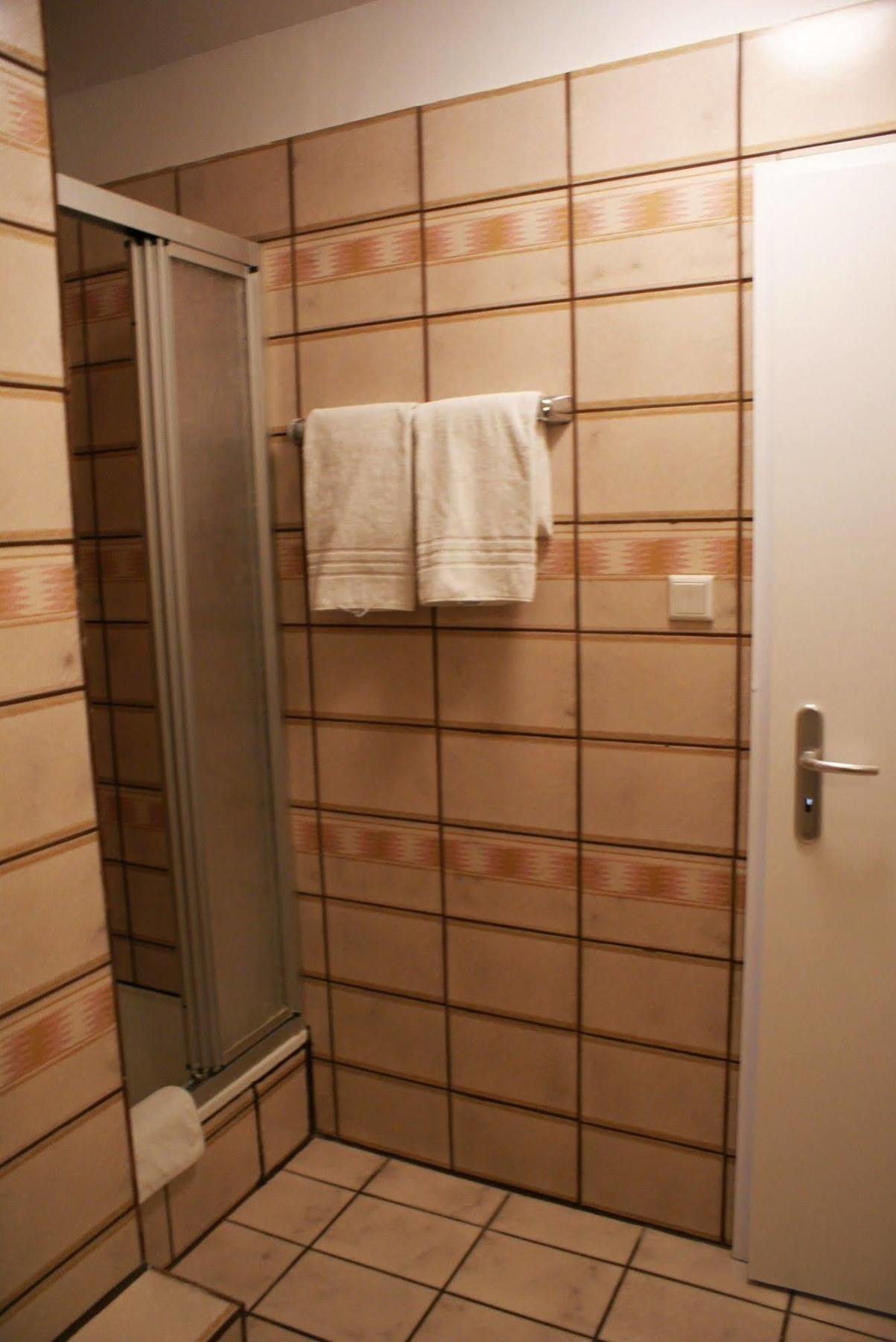 Bahn-hotel Hotel