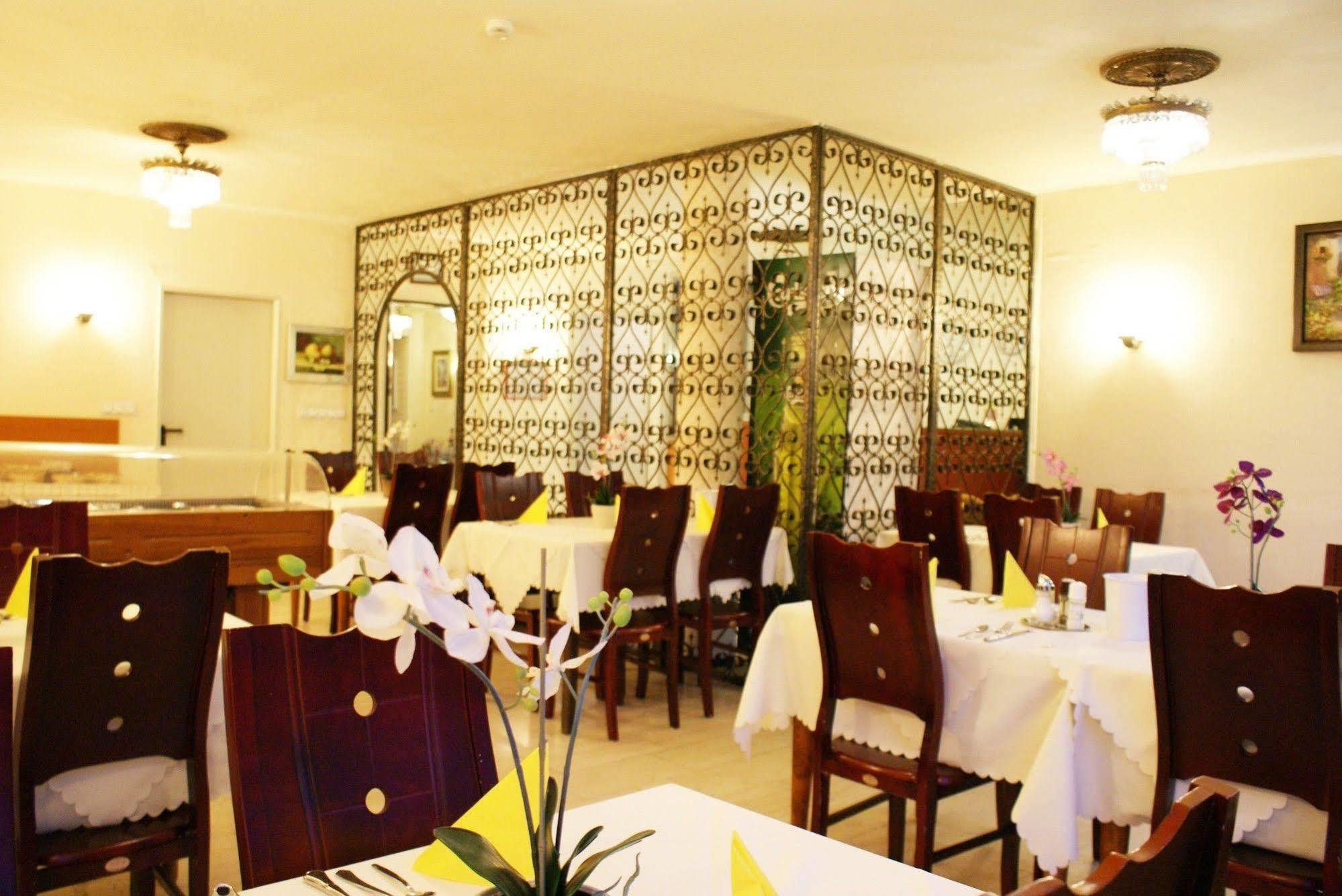 Bahn-hotel Hotel 3*