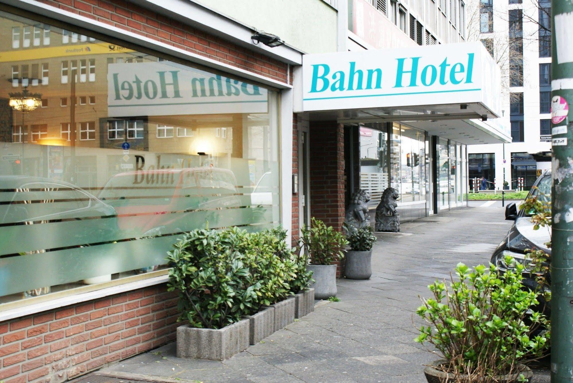 Hotel Bahn-hotel 3*