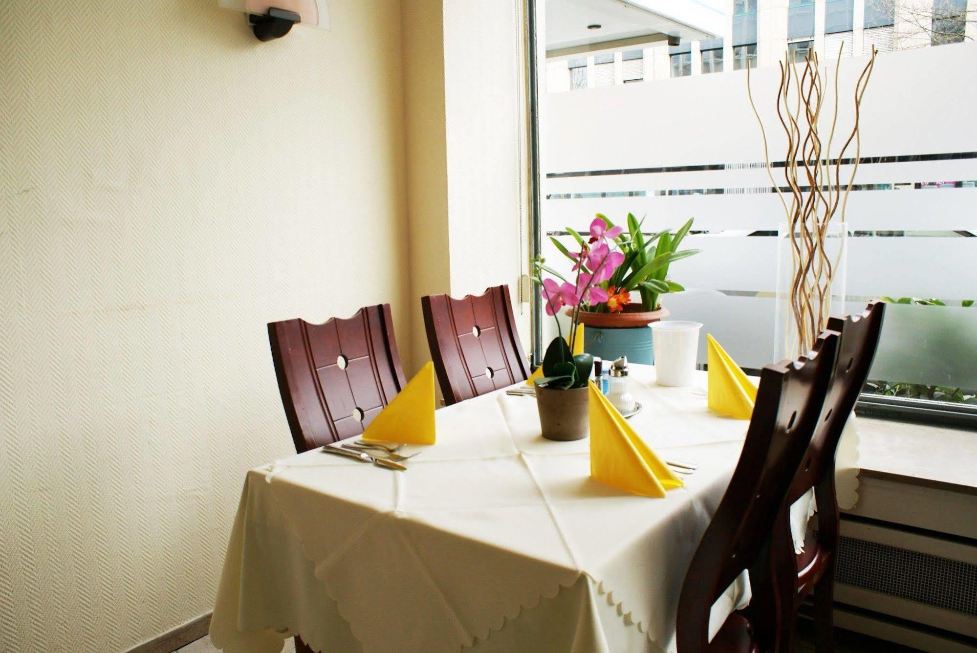 Bahn-hotel 3* Düsseldorf