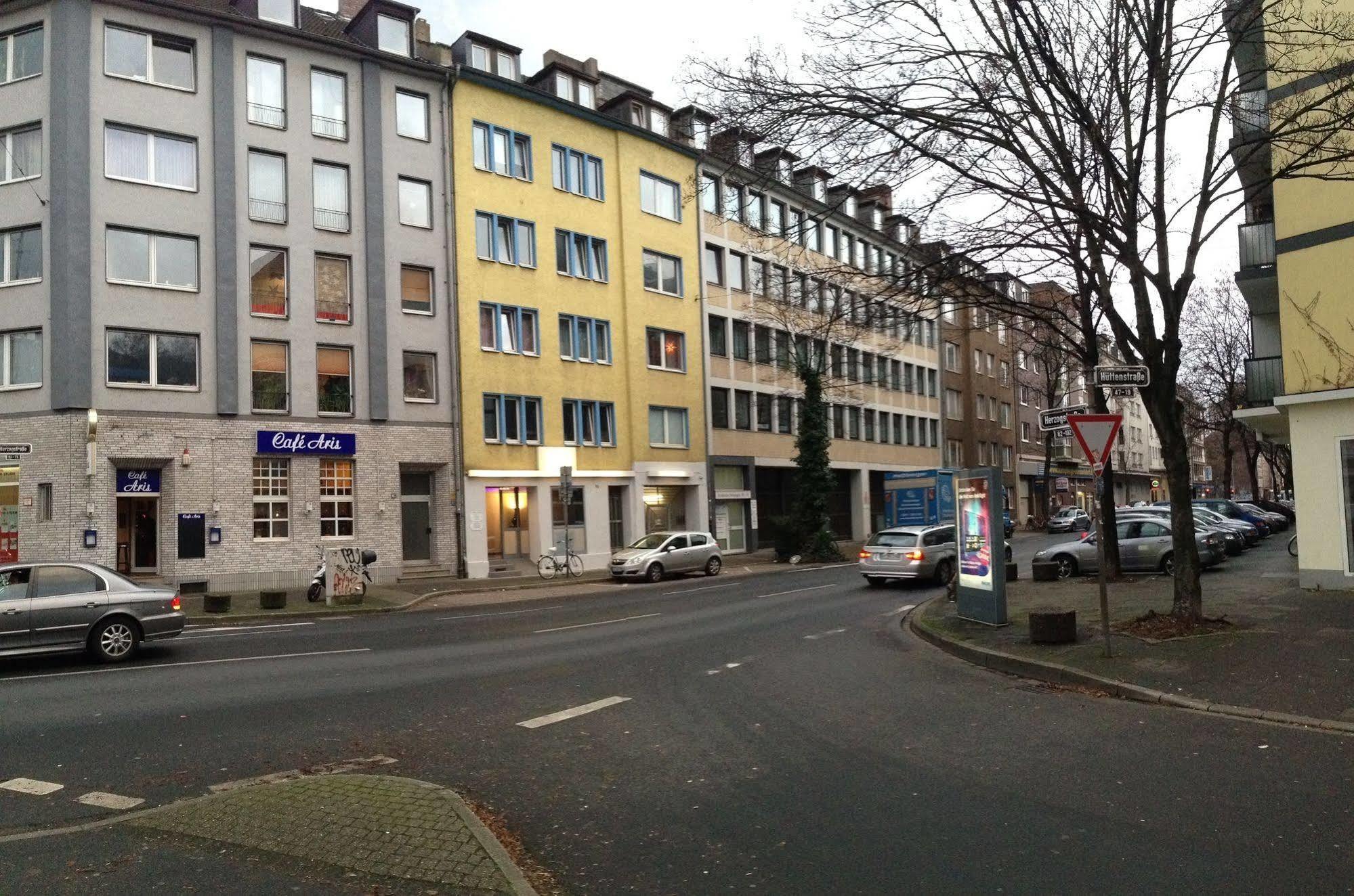 Lounge 3* Düsseldorf