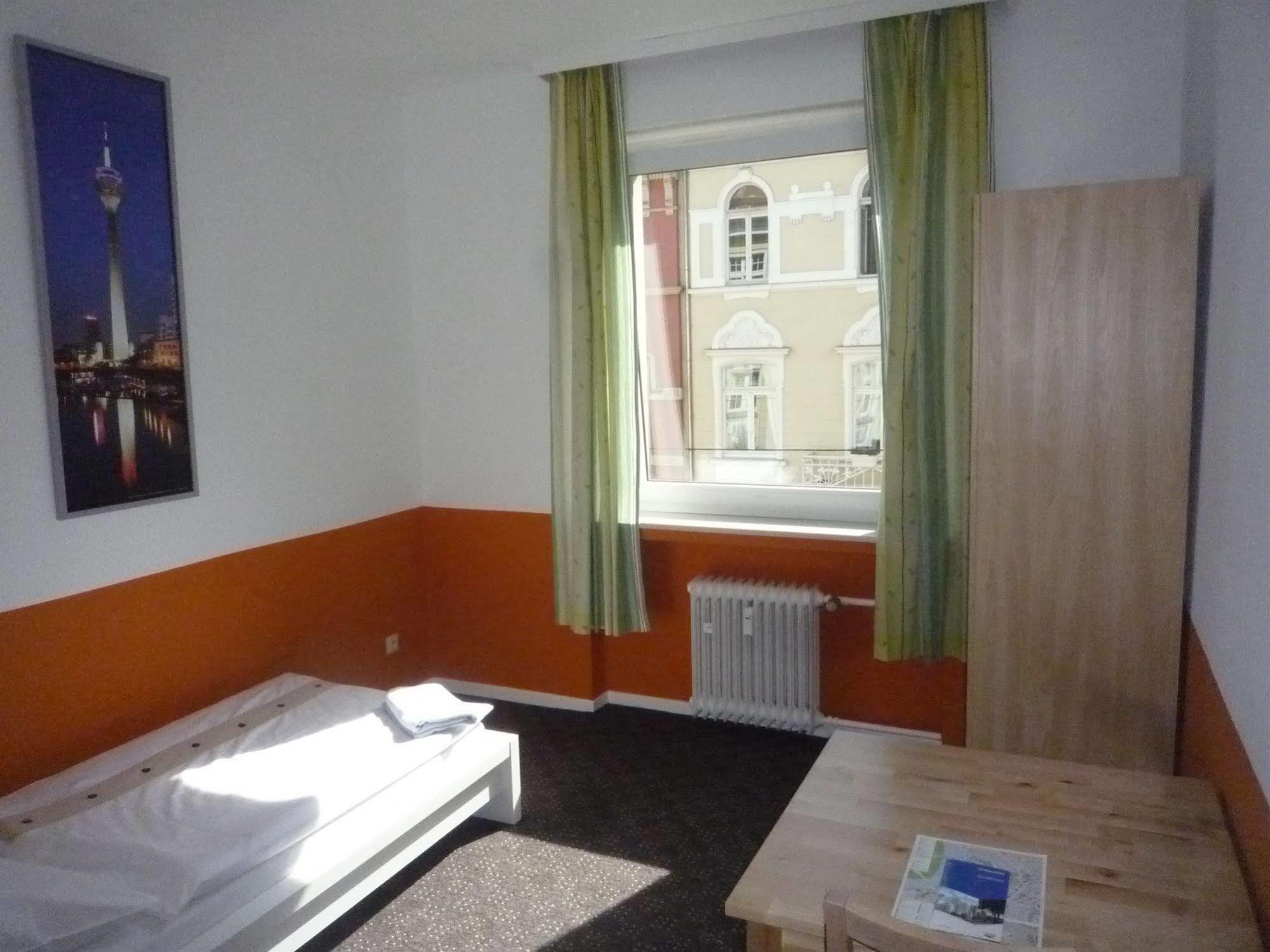 Gaestehaus Grupello 2*