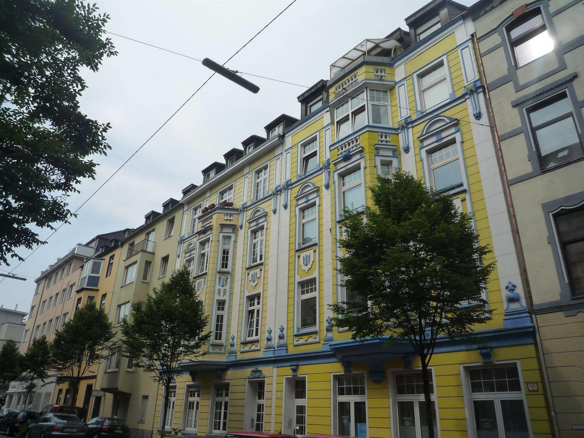 Gaestehaus Grupello Guest house 2*