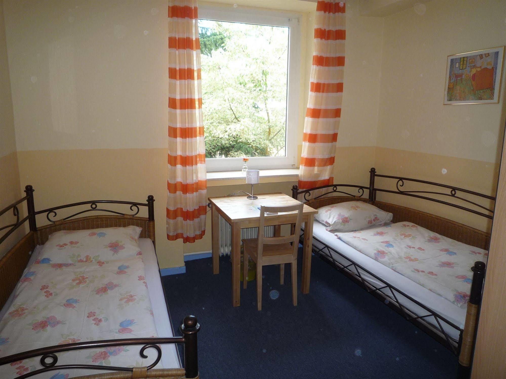 Gaestehaus Grupello Guest house 2*
