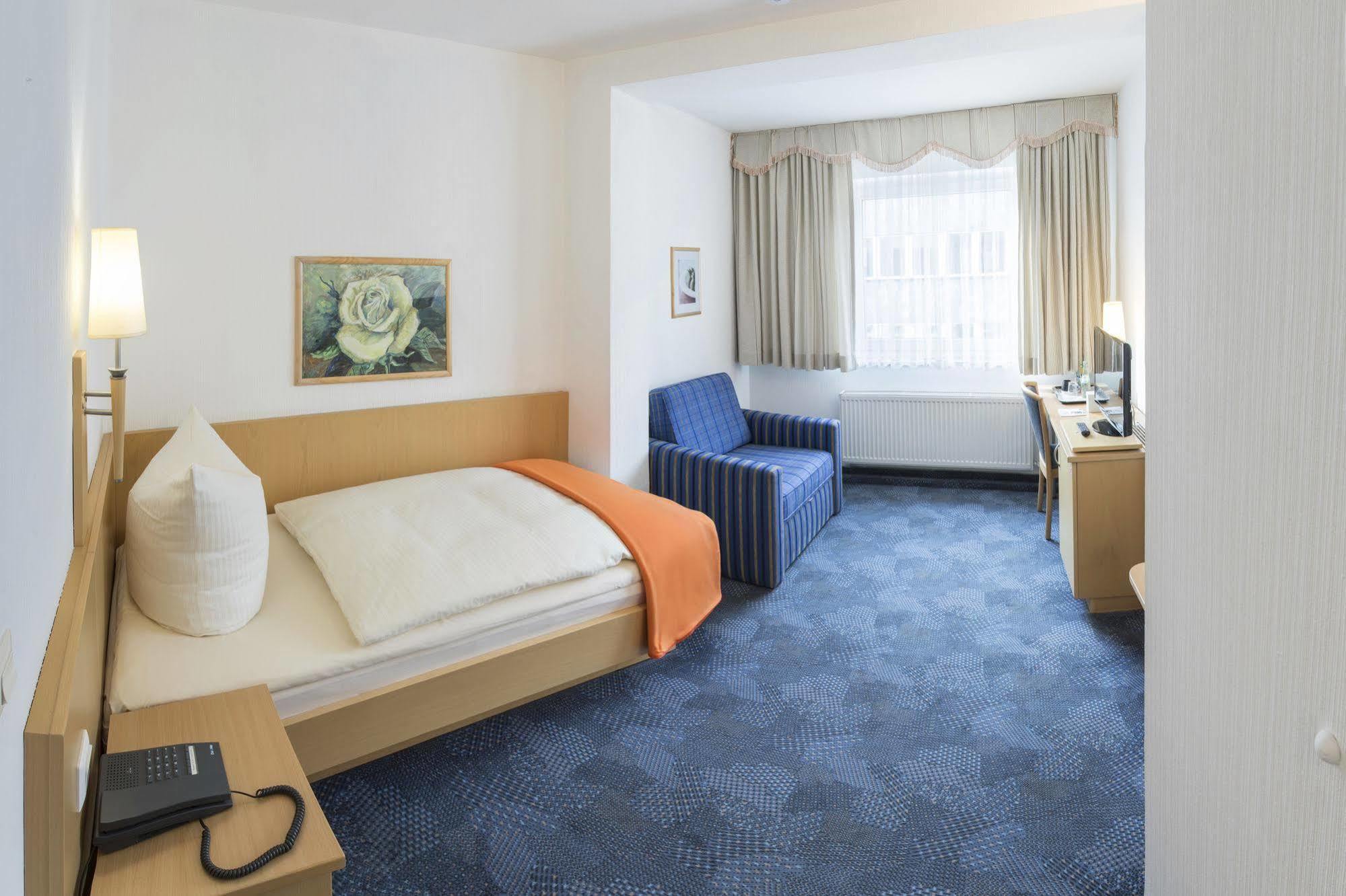 Hotel Hansa 3*