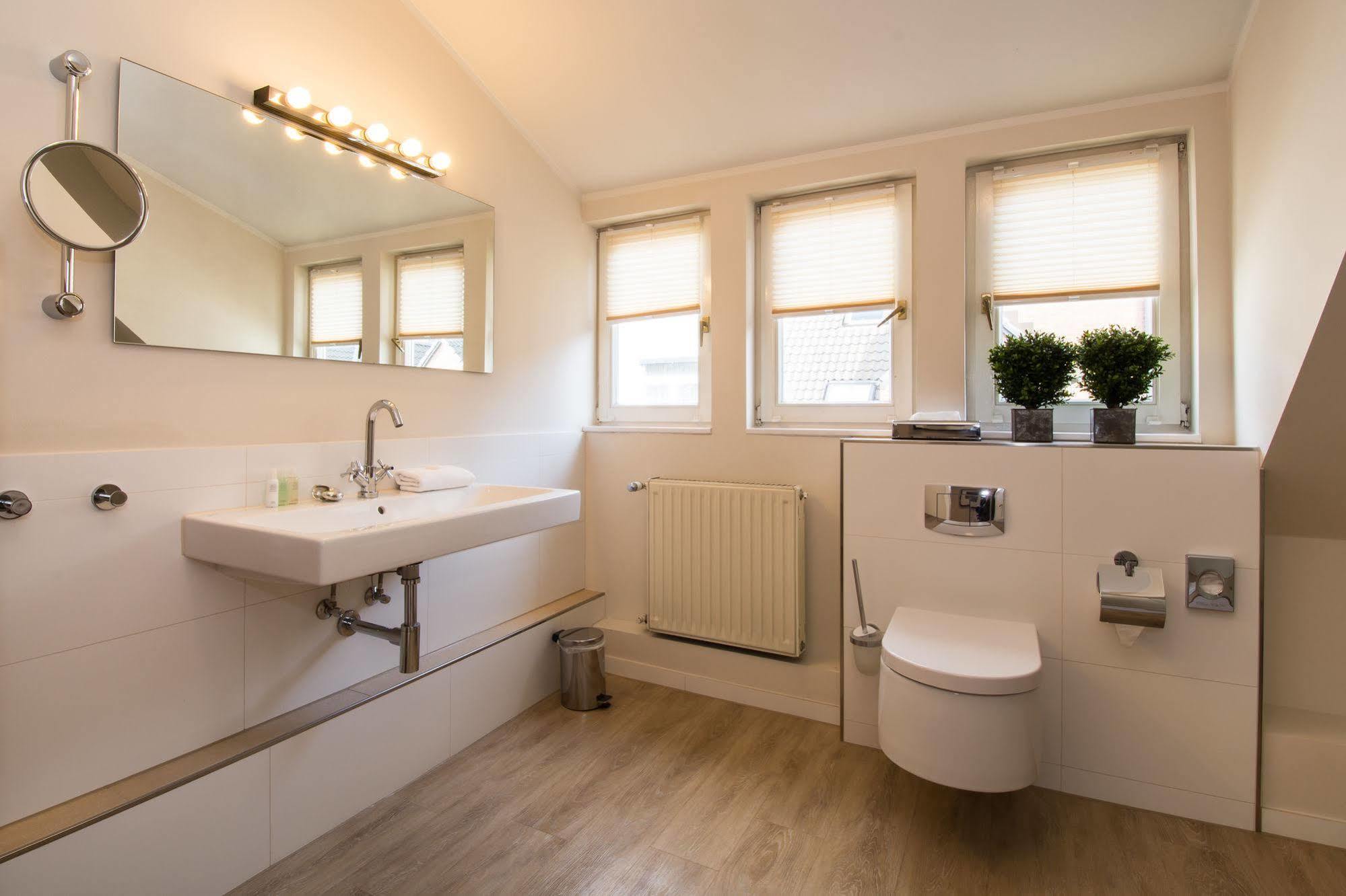 Aparthotel Living Am Carlsplatz 4*