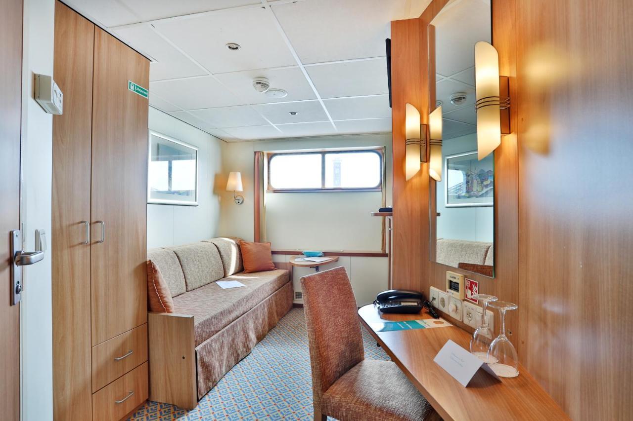 Botel Fairtours Hotelschiff Aurelia**** *