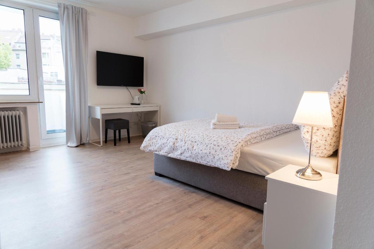 Apartment Worringer 68 *