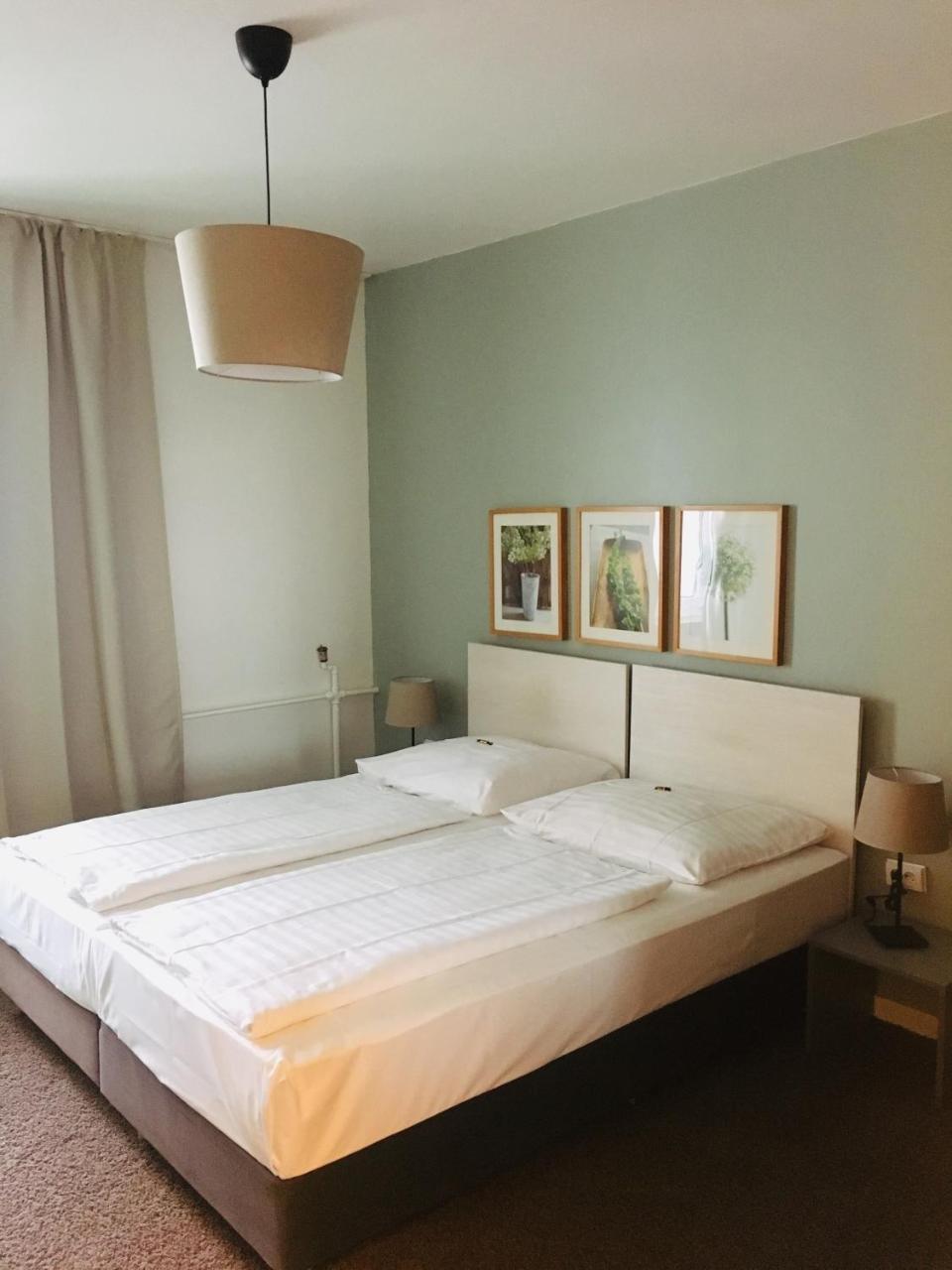 Max Self-check-in Hotel Dusseldorf