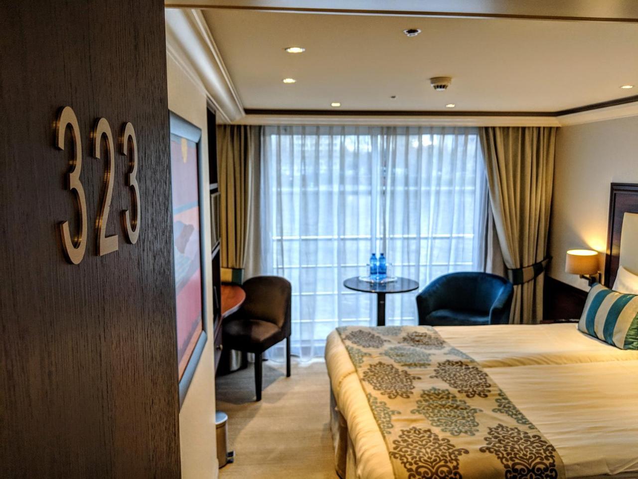 Select Ms Charles Dickens - 5* Dusseldorf