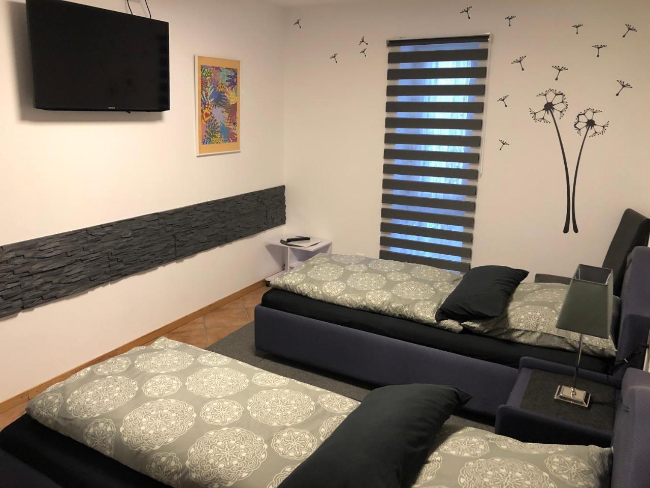 Messezimmer 4u Guest house 3*