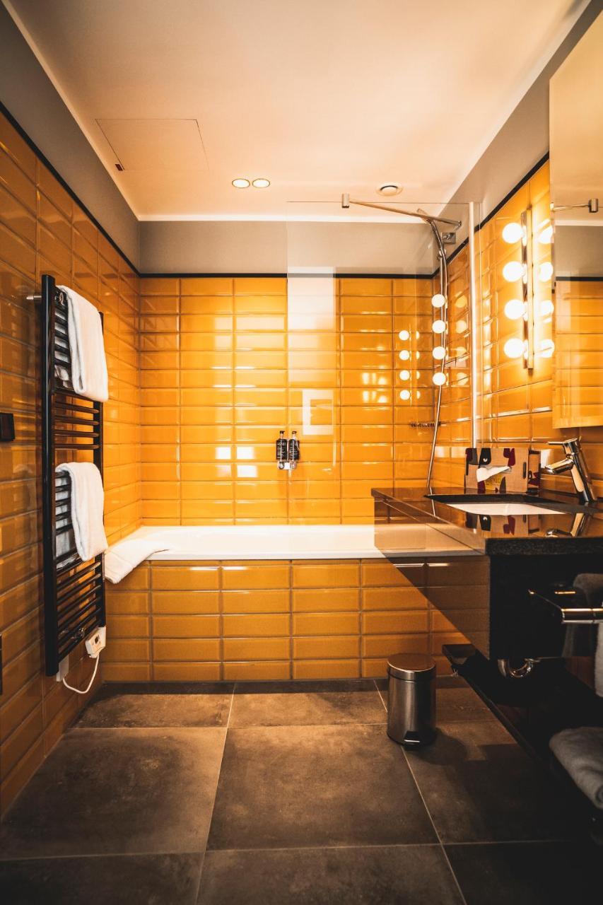 Hotel Henri Downtown