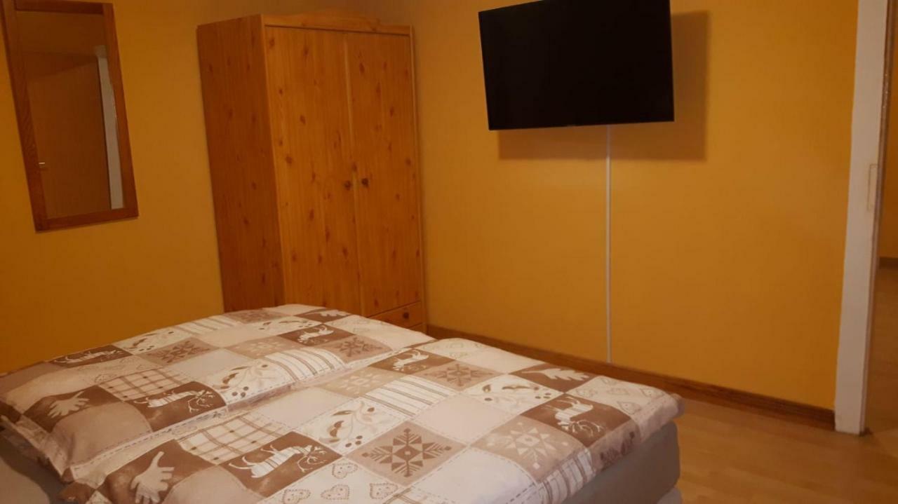 Apartment Messe Diezelweg Dusseldorf
