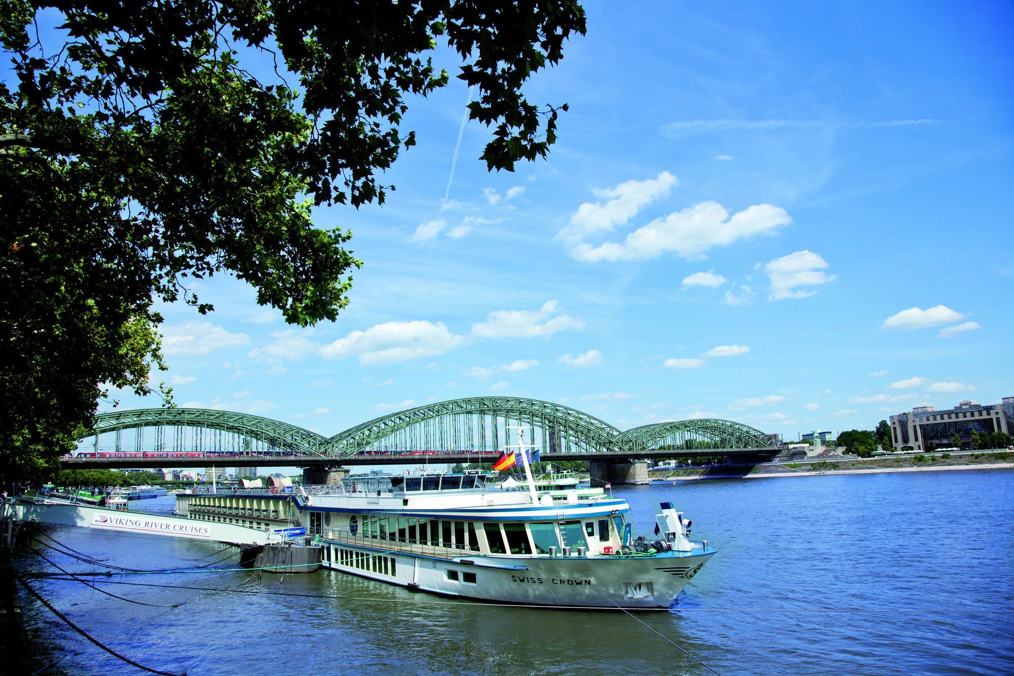 Crossgates Hotelship 3 Star - Altstadt - 3* Dusseldorf