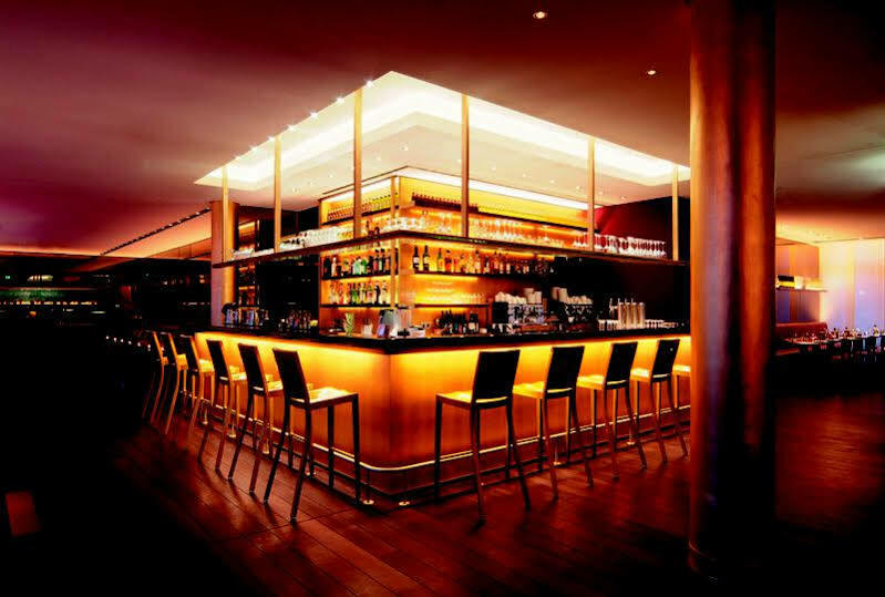 Hotel Radisson Blu Media Harbour Hotel, 4*