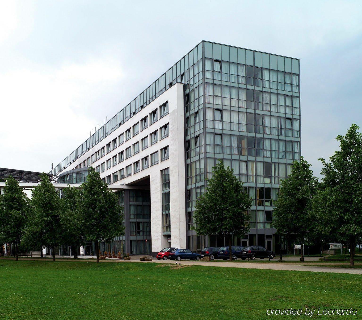 Nh City Hotel 4*