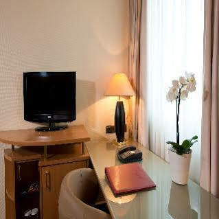 Leonardo Royal Koenigsallee 4*