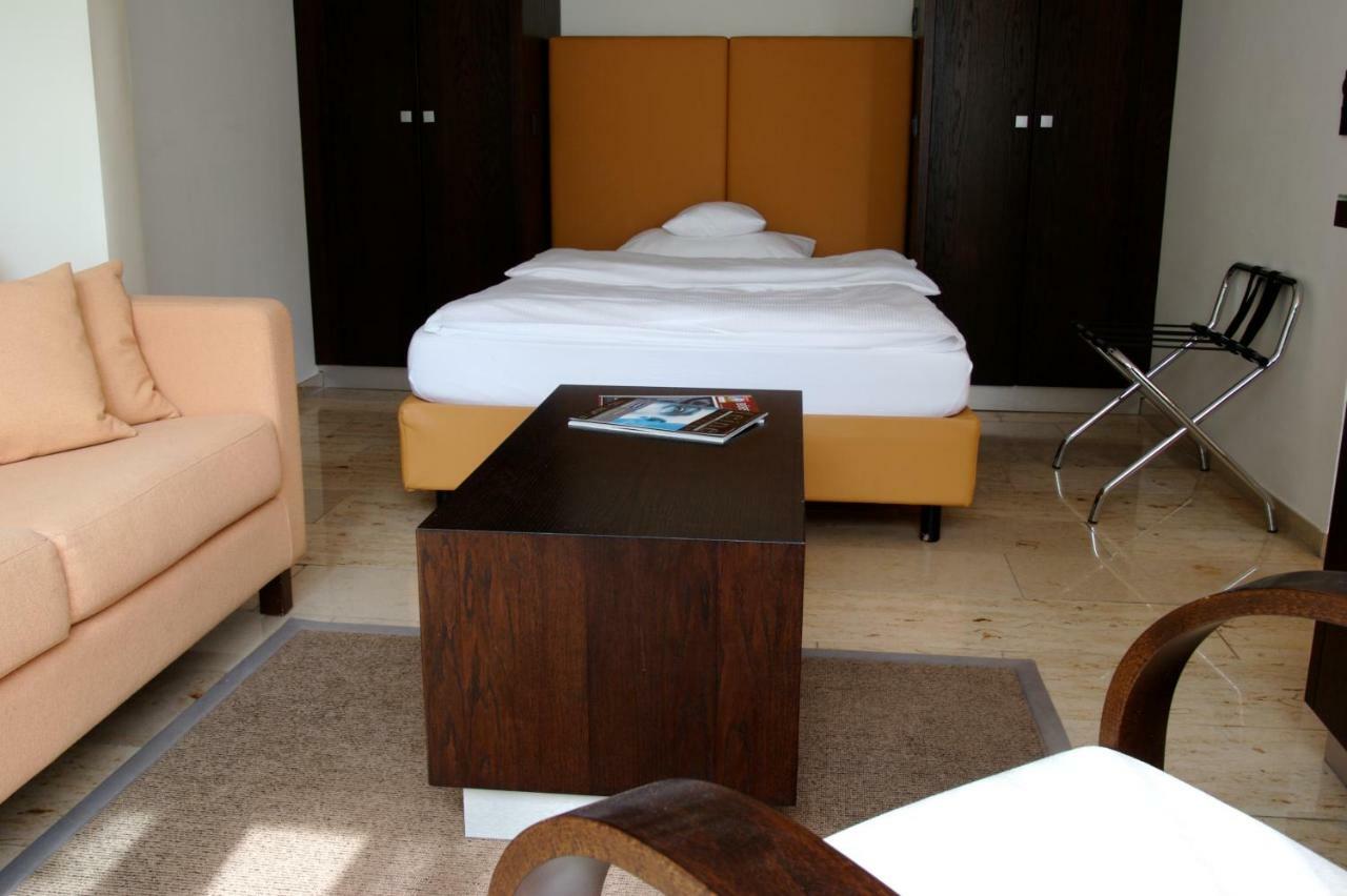 Burns Apartment Dusseldorf