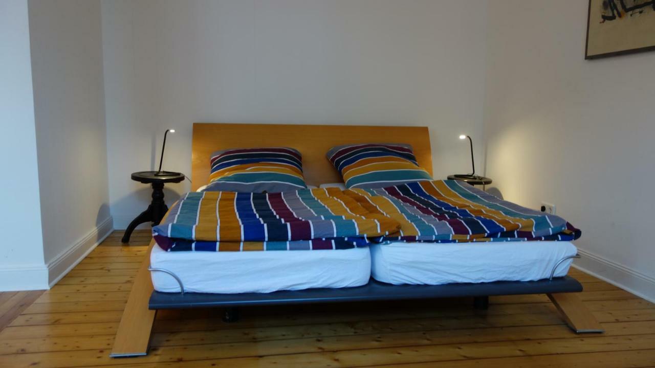 Apartment Altbauwohung In Dusseldorf-flingern
