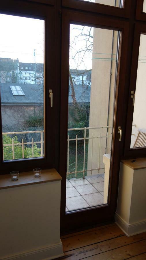 Altbauwohung In Dusseldorf-flingern Apartment