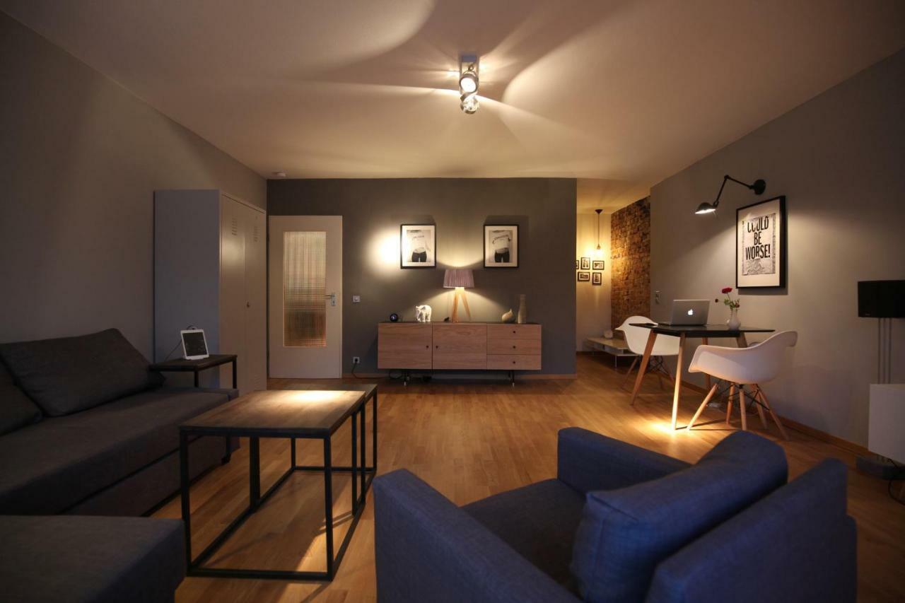 Apartment 21st *