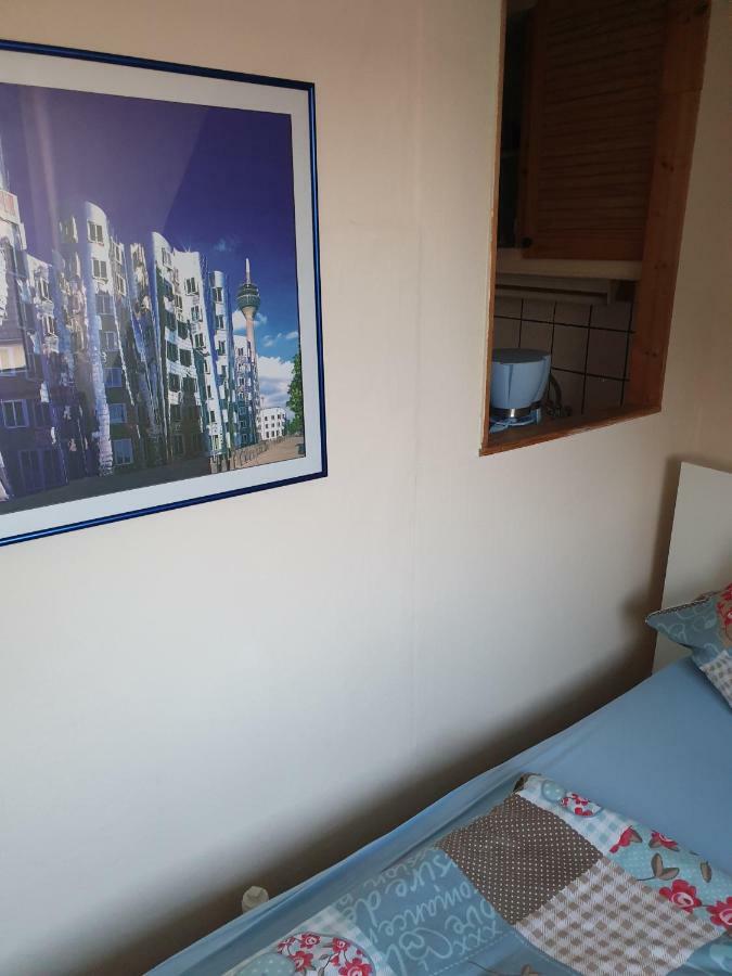 Messe-studio In Dusseldorf-derendorf Homestay *