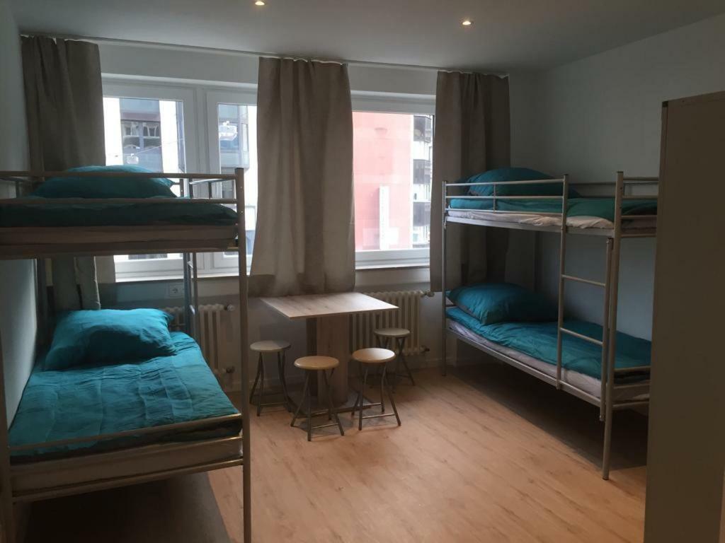 Studio-apartment Am Wehrhahn 38 * Dusseldorf