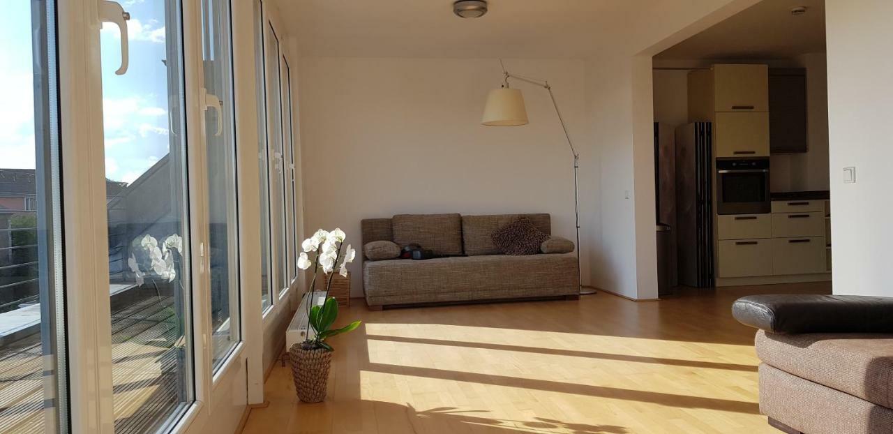 B8 - Just A Private Accommodatie bij particulieren Düsseldorf