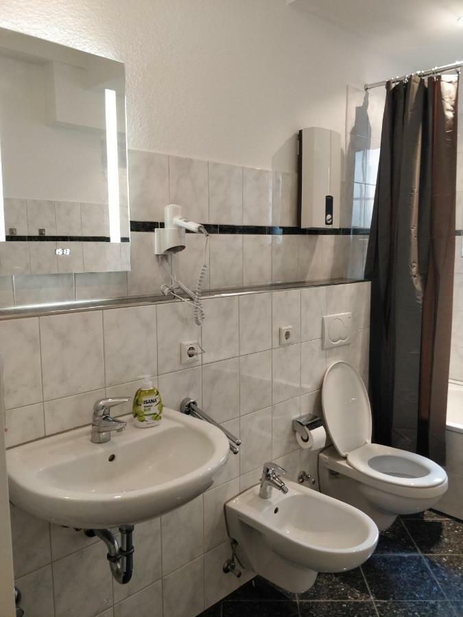 Aparthouse Graf-adolf Apartment *