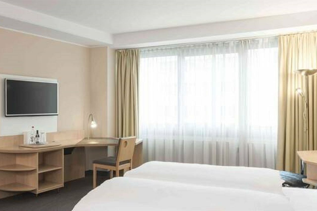Nh City Hotel 4*